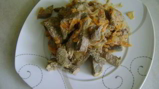 Диетическая печень по-строгановски