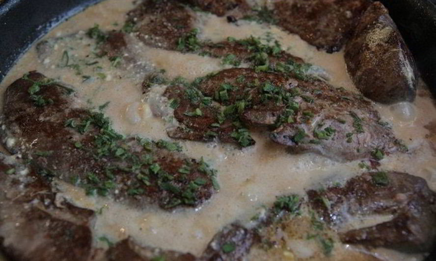 Рецепт говяжья печень с шалфеем