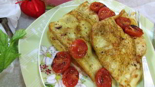 Креспелле с печенью, нутом и помидорами черри