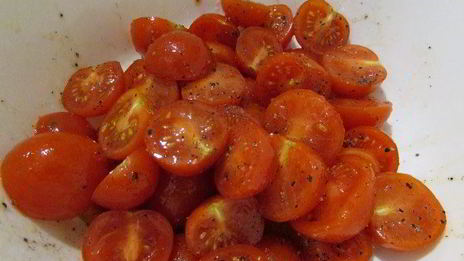 креспелле с печенью, нутом и помидорами черри