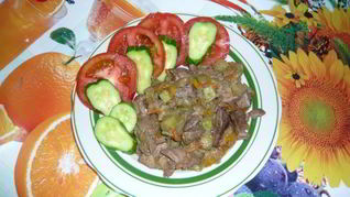 Куриная печень с баклажанами и морковкой