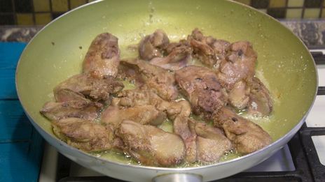 куриная печень с яблоками