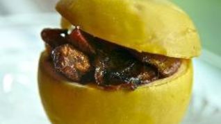 Куриная печень с яблоком