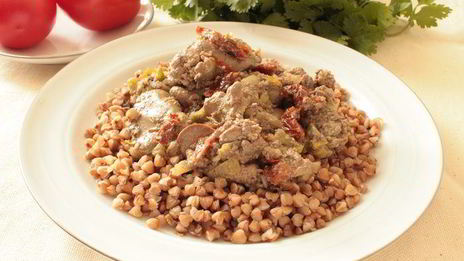 куриная печень в ароматном соусе