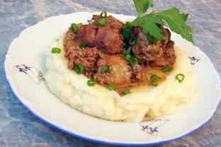 Куриная печень в мультиварке с луком и травами