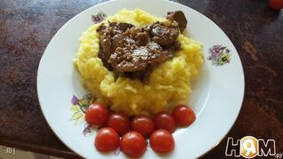 Куриная печень в соусе терияки с имбирным пюре