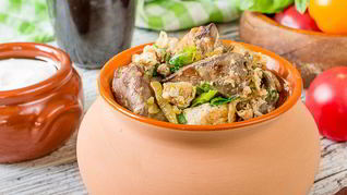 Куриная печень, жареная с яйцом