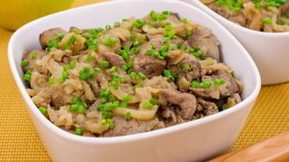 Куриная печень, жаренная с яблоками