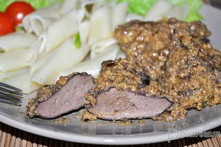 Печень индейки в орехово-чесночном соусе