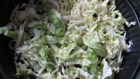 печень на капустной подушке