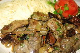 Печень с черносливом