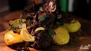 Печень с картошкой в духовке