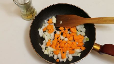 печень с морковью и сметаной