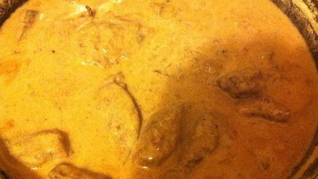 печень ягненка в сметане