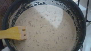 Печенка в сырном соусе