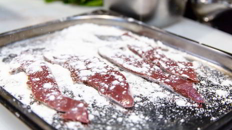 телячья печень со шпинатом