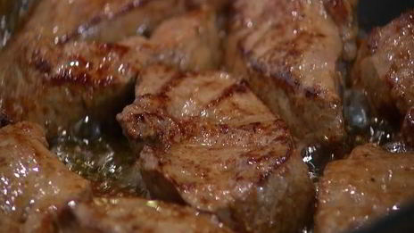 телячья печень в винном соусе с шалфеем