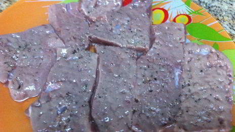 тушеная говяжья печень