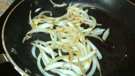 тушеная говяжья печень