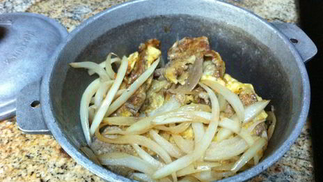 тушеная говяжья печень