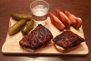 Жаренная печень щуки на сковороде