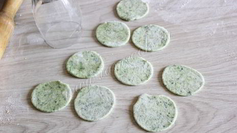 пельмени цветные