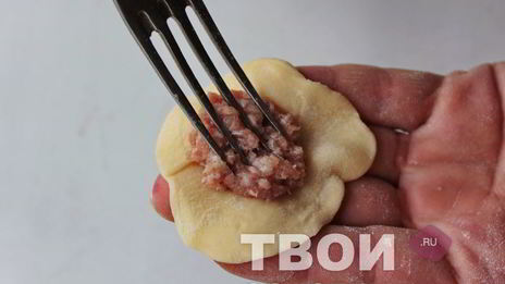 пельмени в горшочках