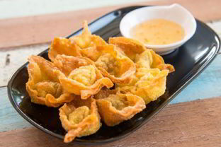 Жареные вонтоны с креветками