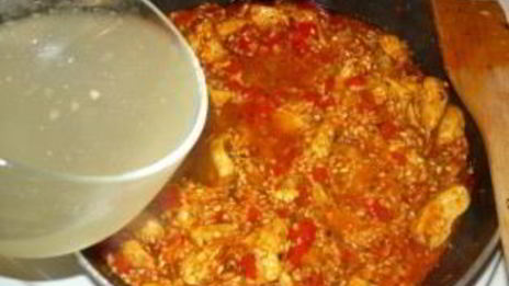 паэлья с курицей и креветками