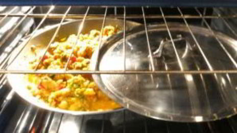 паэлья с курицей и овощами