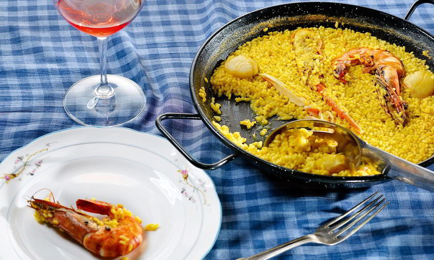 Рецепт паэлья с лангустином и гребешками
