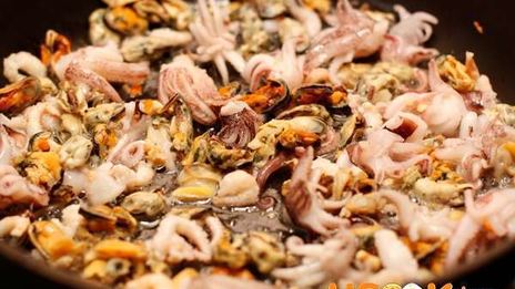 паэлья с морепродуктами