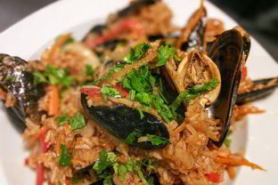 Плов из мидий