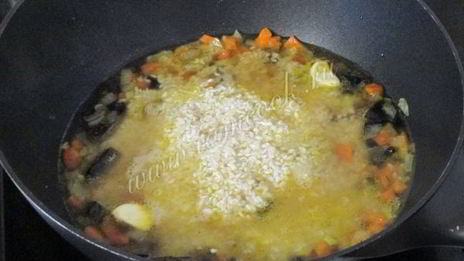 плов с грибами