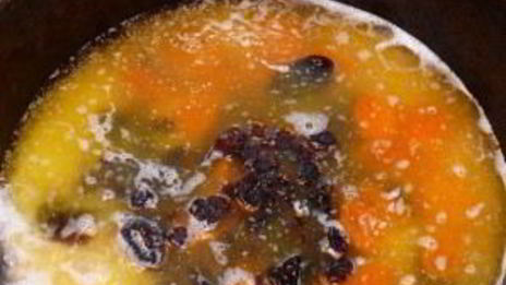 плов с курицей и сухофруктами