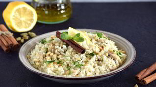 Плов с лимоном и кедровыми орешками