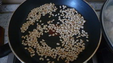 плов с лимоном и кедровыми орешками