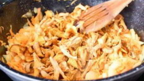 плов с лисичками