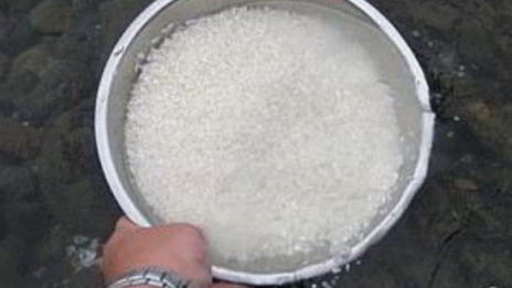 плов с тушенкой