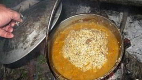 плов с тушенкой