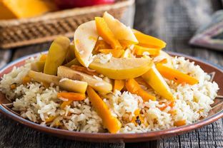 Плов с тыквой и айвой