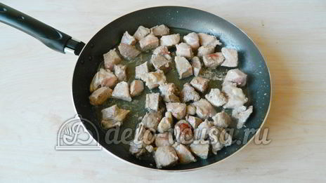 плов со свининой на сковороде