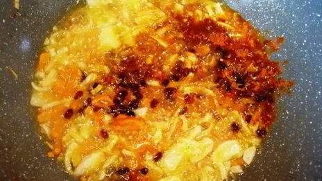 разобранный плов с бараниной