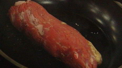 филе теленка фаршированное маслом грецкого ореха с рагу из кольраби