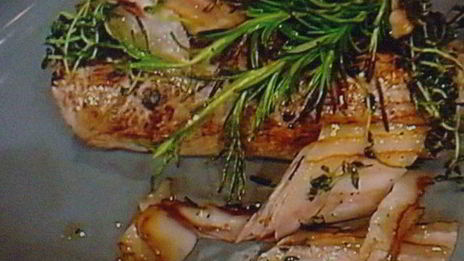 филе теленка фаршированное маслом грецкого ореха с рагу из кольраби