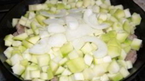 мясное рагу с кабачками