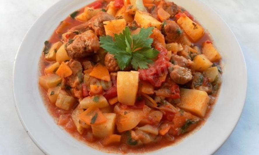 Рецепт мясное рагу с овощами из свинины