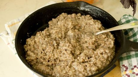 овощное рагу с мясным фаршем и баклажанами в духовке