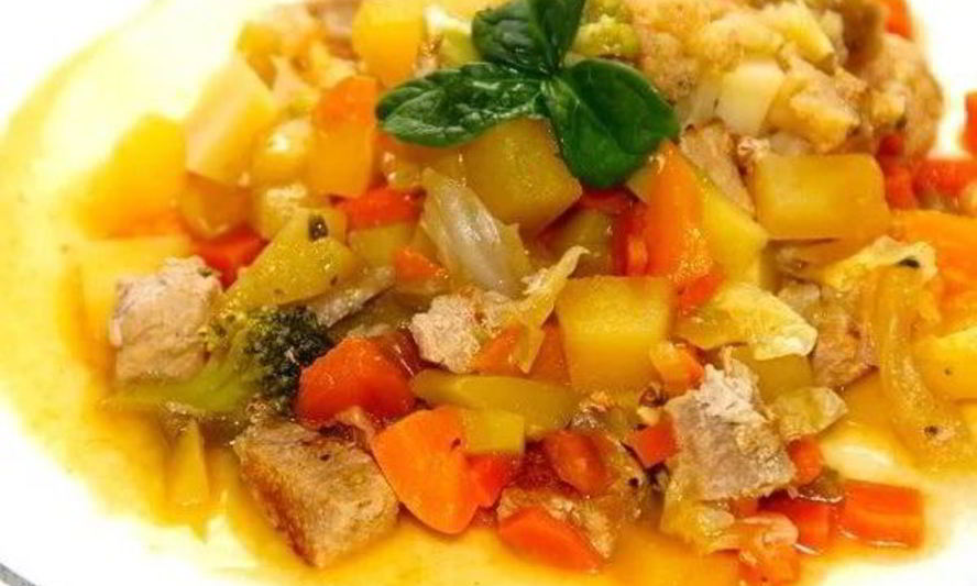 Рецепт овощное рагу со свининой в казане