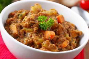 Пряное рагу из чечевицы